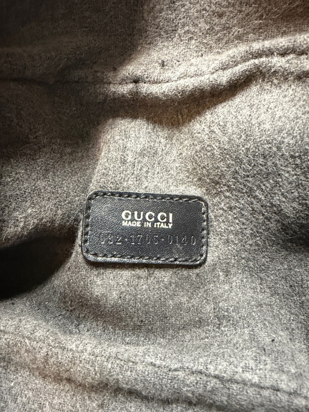 Gucci Black Leather Travel Toiletry Bag - Picture 2 of 8